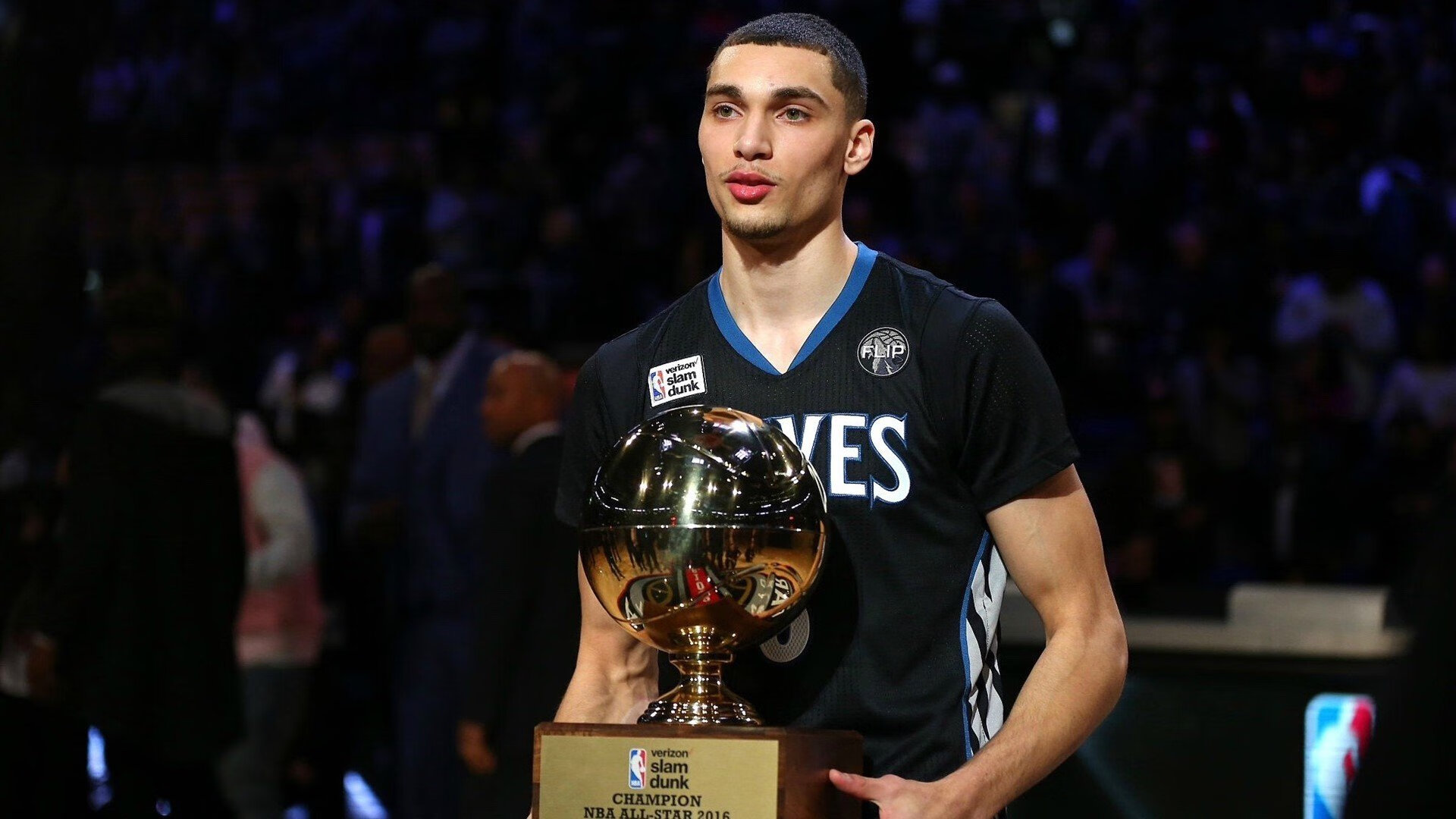 德甲争冠战之夜，格纳布里的火焰，照亮拜仁的荆棘王冠