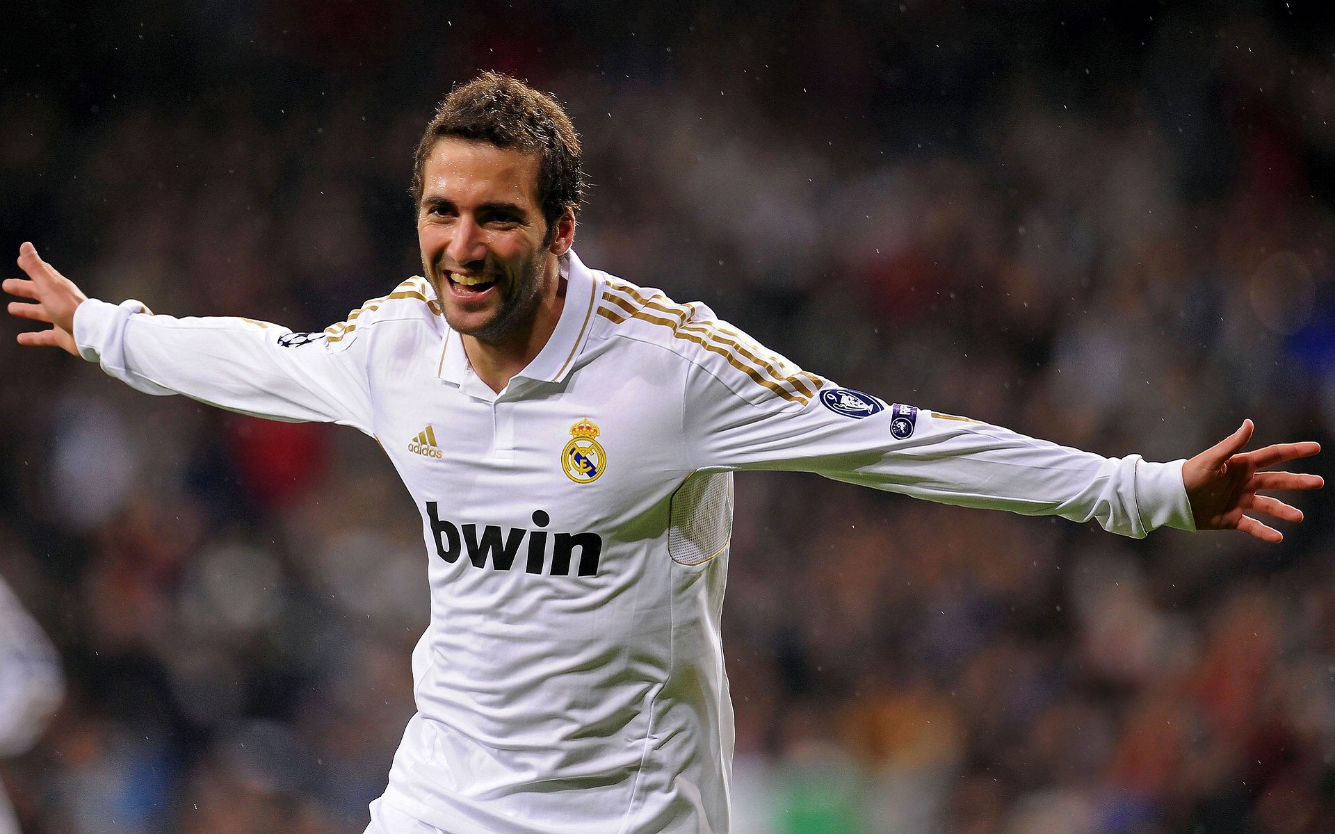 老鹰险胜公牛，米切尔打出统治级数据